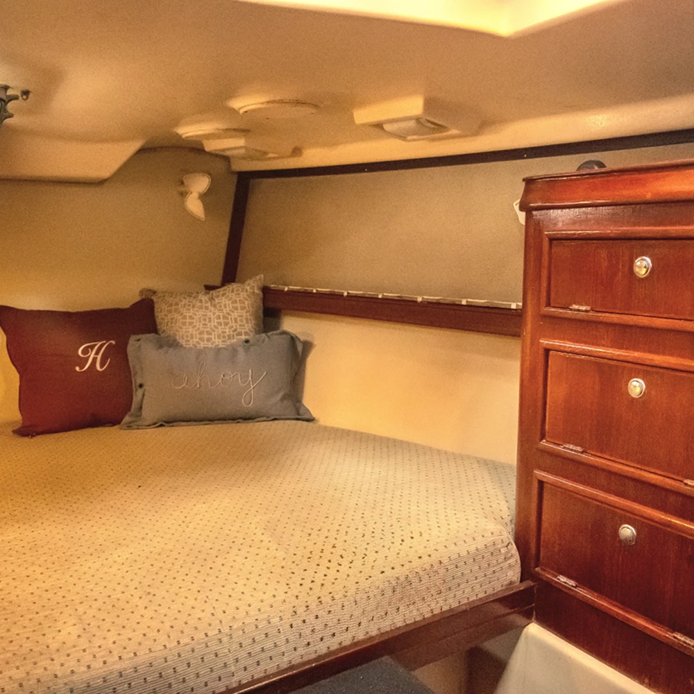 ISLAND PACKET CAMAROTE POPA.