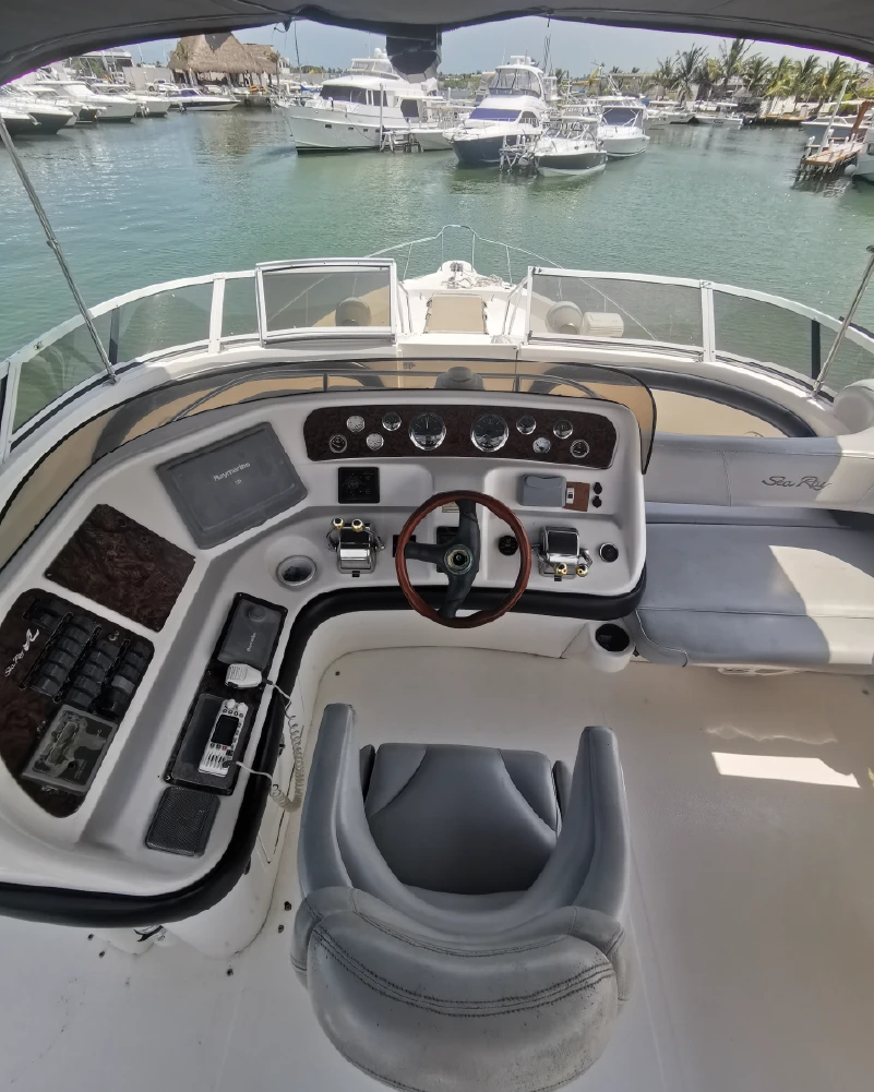 SEA RAY 8