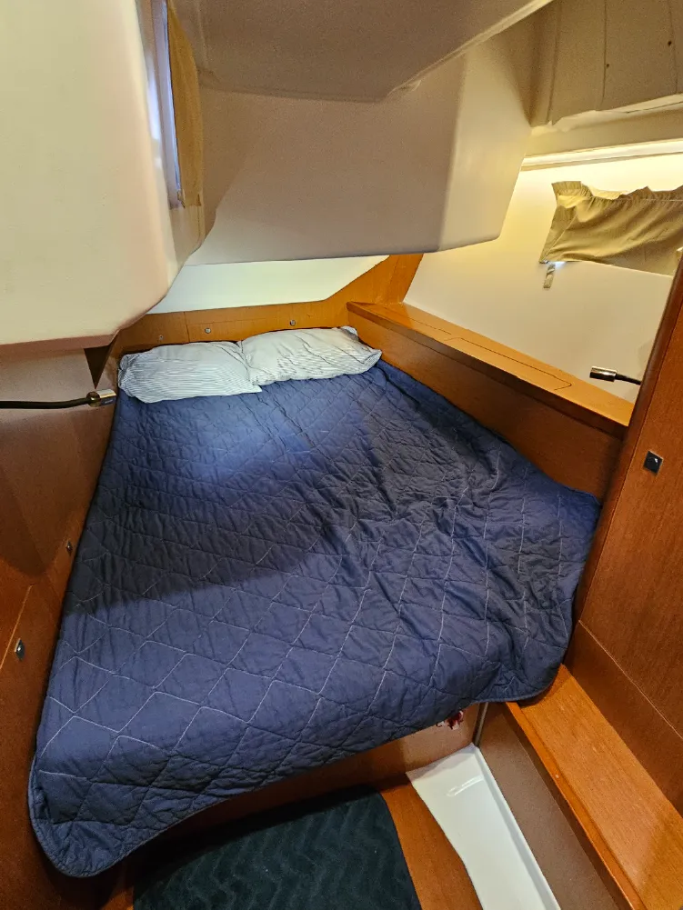 Velero Oceanis-10
